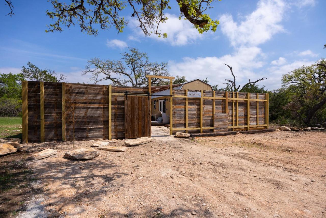 Romantic Tiny Luxury Retreat W Heated Pool, Sauna N Outdoor Shower In Wimberley 10 Acres Villa Luaran gambar