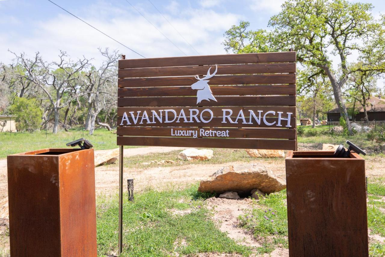 Romantic Tiny Luxury Retreat W Heated Pool, Sauna N Outdoor Shower In Wimberley 10 Acres Villa Luaran gambar