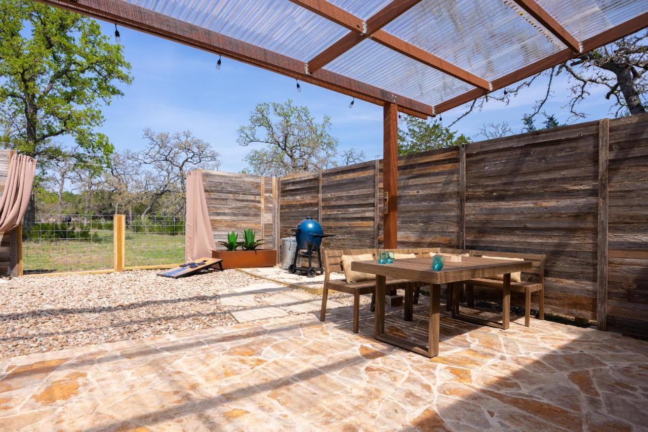 Romantic Tiny Luxury Retreat W Heated Pool, Sauna N Outdoor Shower In Wimberley 10 Acres Villa Luaran gambar