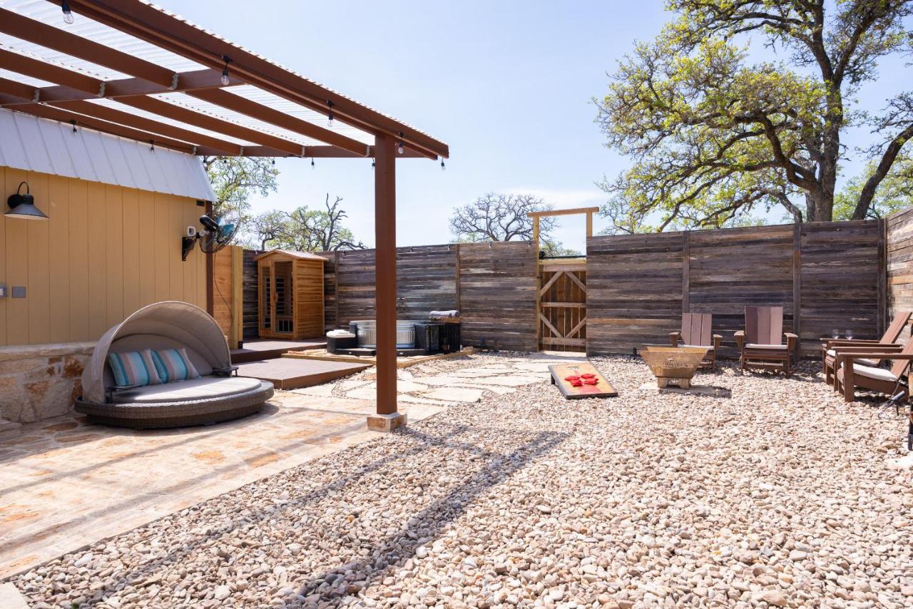 Romantic Tiny Luxury Retreat W Heated Pool, Sauna N Outdoor Shower In Wimberley 10 Acres Villa Luaran gambar