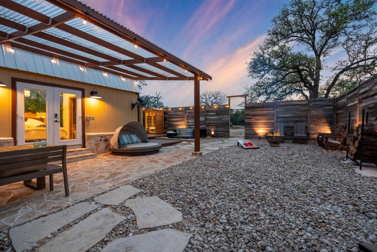 Romantic Tiny Luxury Retreat W Heated Pool, Sauna N Outdoor Shower In Wimberley 10 Acres Villa Luaran gambar